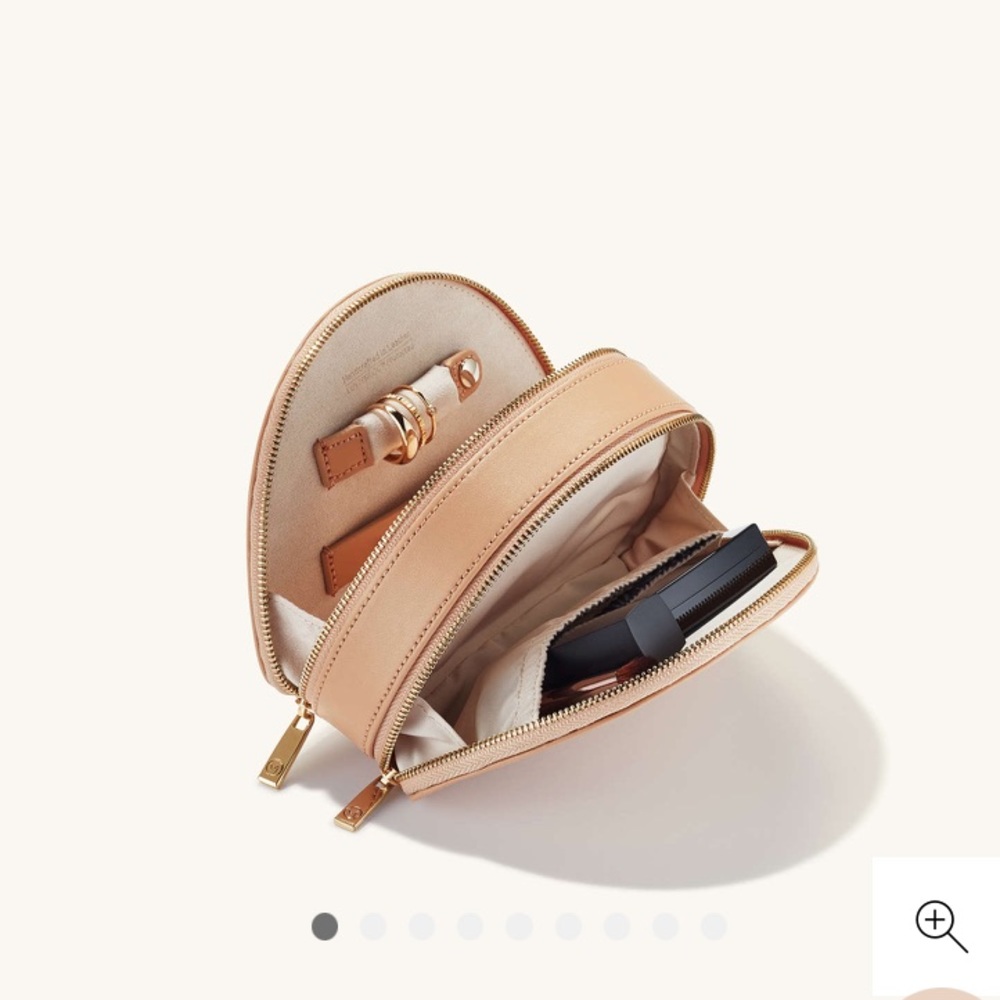 LIKE NEW WITH BOX - Mejuri Half Moon Multi Travel Case in Beige